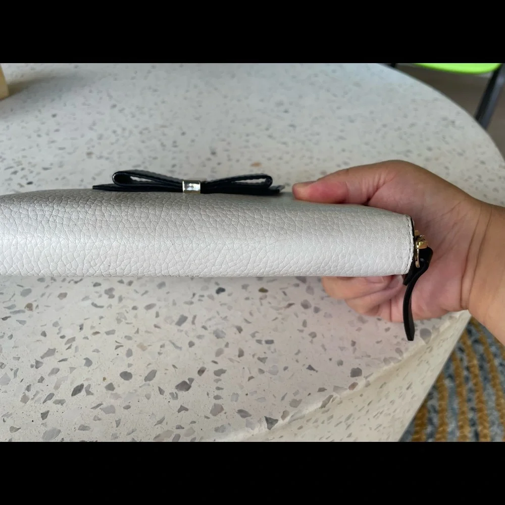 Kate Spade wallet - Picture 6 of 7